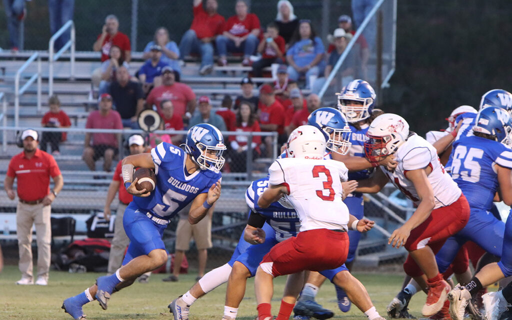 Bulldogs Late Rally Comes up Short Against Hico 23-22