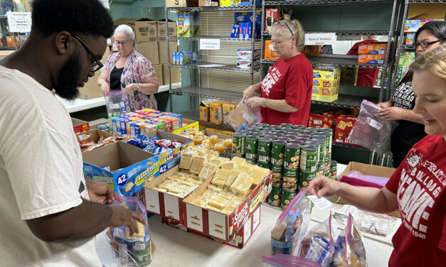 Second Annual Operation Bulldogs Serve Unites Navarro College Students and Their Communities