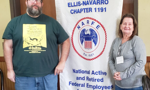 NARFE Members Learn About Corsicana’s Warehouse Living Arts Center