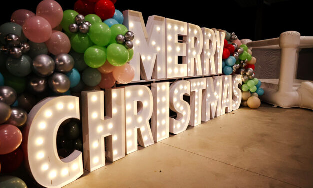 Holiday Open House Connects Shoppers, Vendors