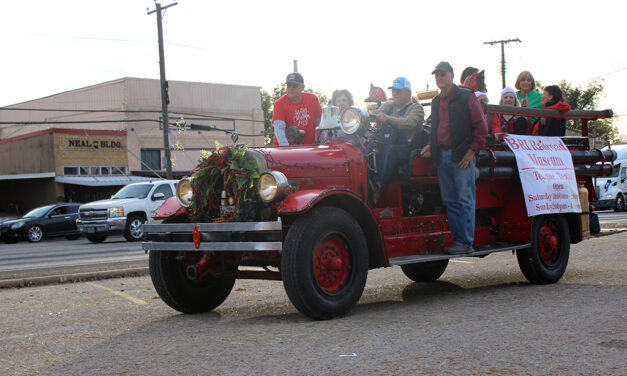 Teague Vintage Fire Truck Debuts at Christmas Parades