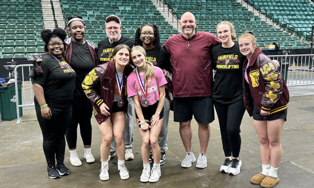 Fairfield Lady Eagle Powerlifters Place at State Meet