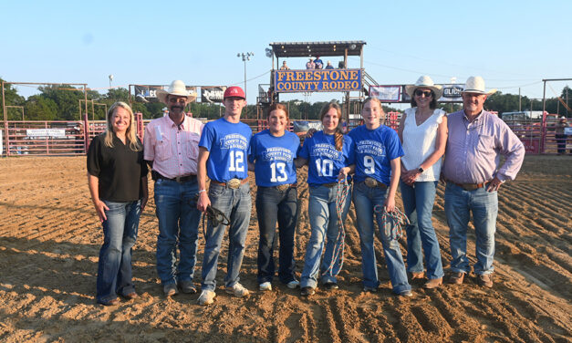 Way to Hustle!  Youth Exhibitors Get Their Calf During Scramble