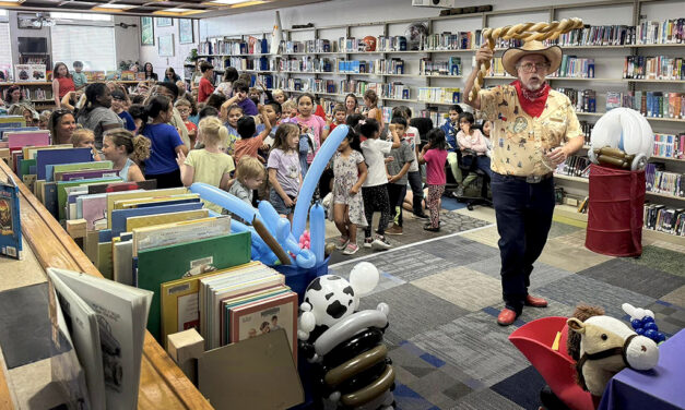 Huge Crowds for Teague’s Summer Reading