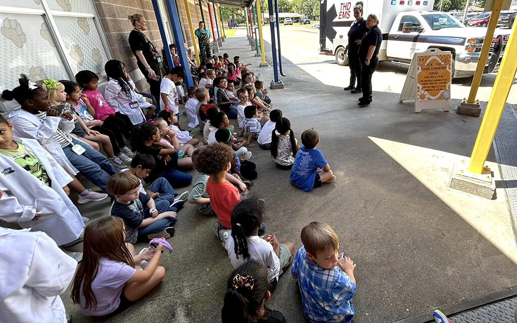 Teague Elementary Students Get Up Close & Personal with Emergency Service