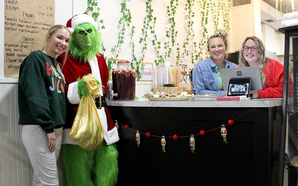 Gift Shopping Begins:  Fairfield’s ‘Sip, Snack, Shop’ event a success!