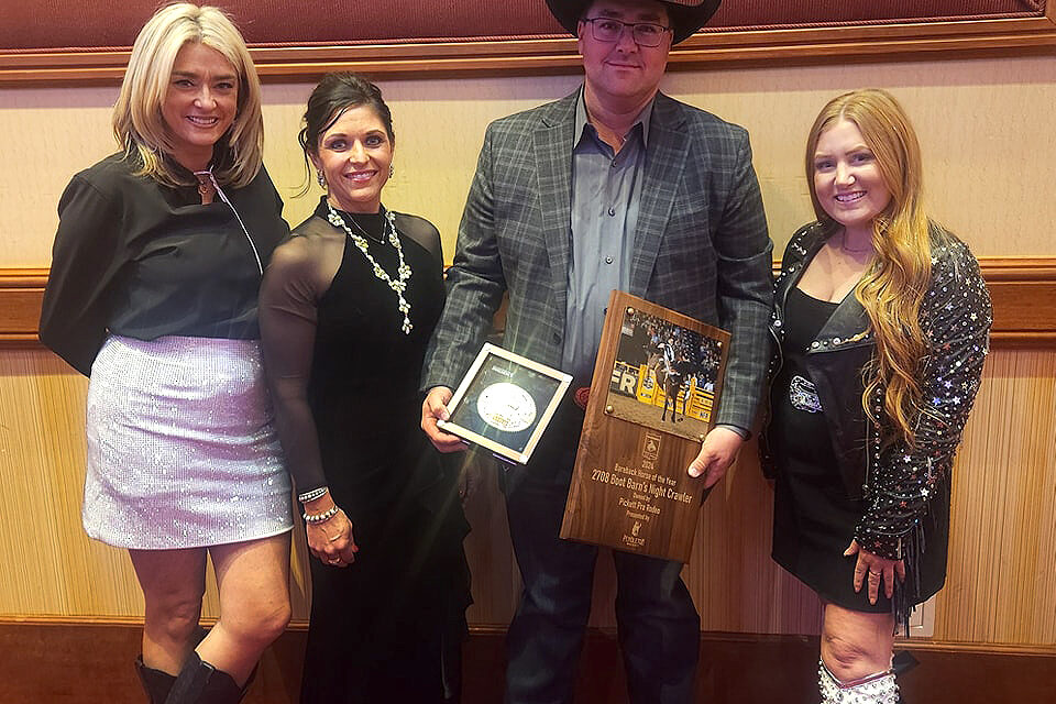 Fairfield Stock Contractor Earns PRORODEO Award for Bucking Horses