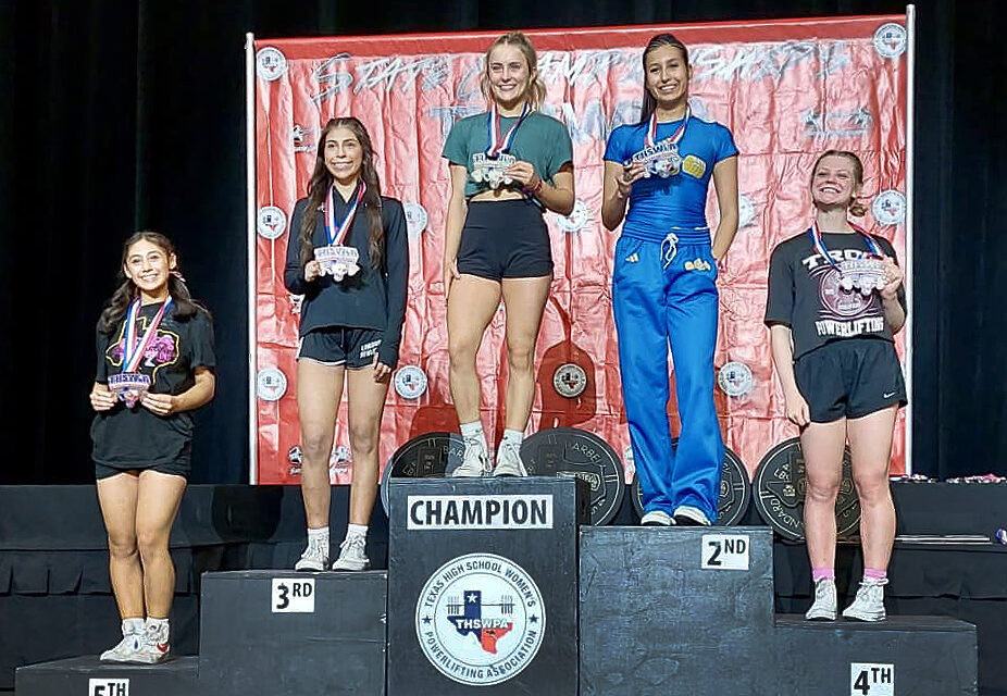 Fairfield Lady Eagle Wins Title as State Powerlifting Champ