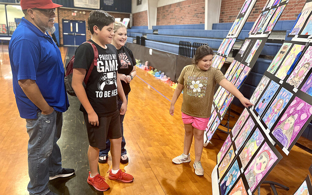 WISD Students Show Out at Spring Art Show