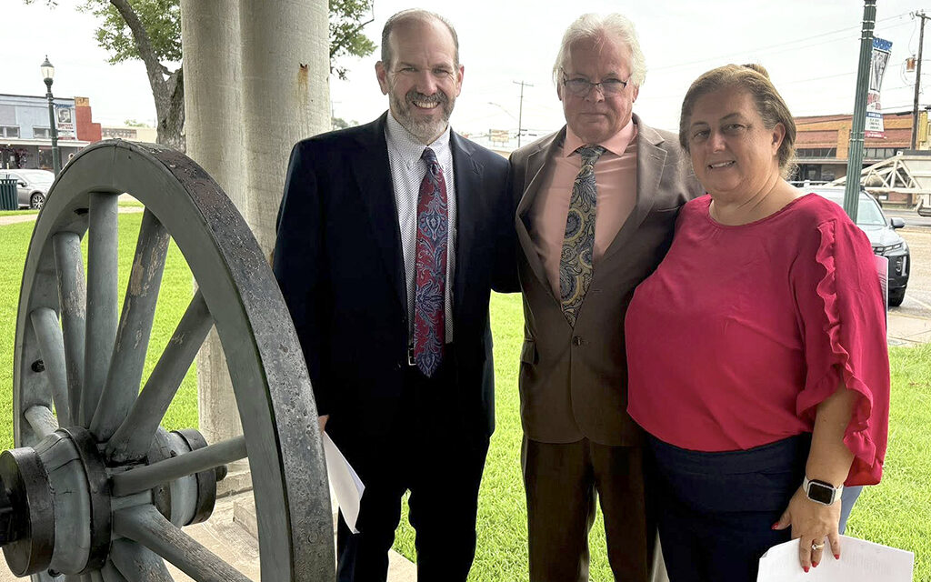 Honoring Founding Fathers with Reading of Declaration on Independence Day