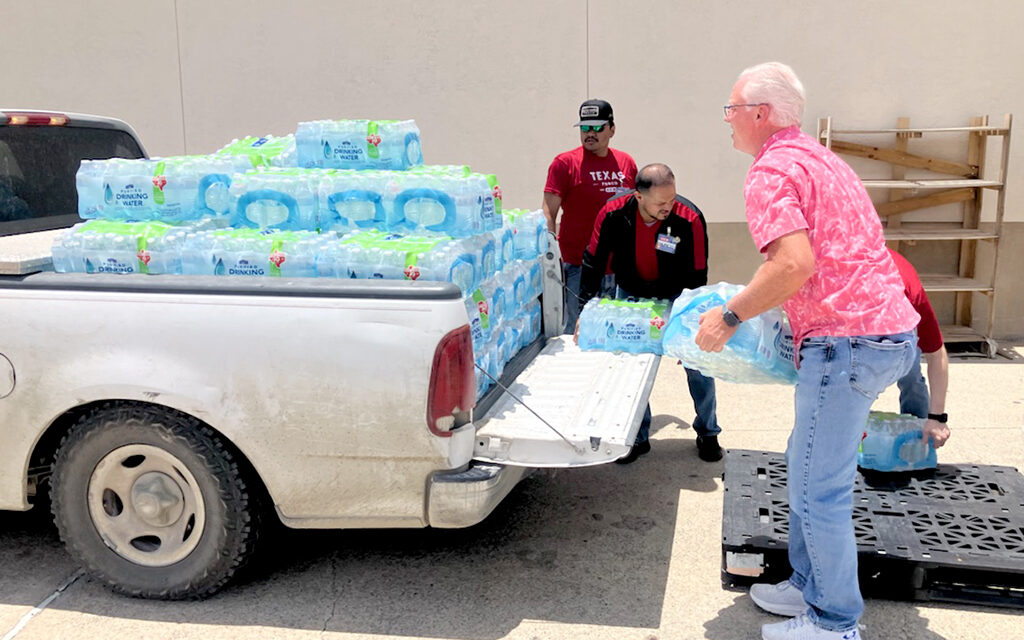 Citizens Come Together When Streetman Loses Water
