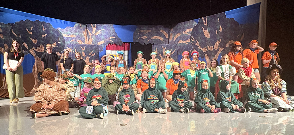 Theatre Camp Kids Perform ‘Hansel & Gretel’ Musical