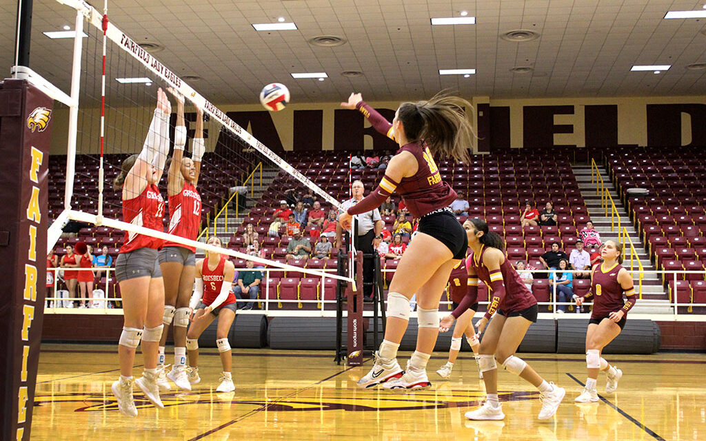 Lady Eagles host Groesbeck Goats
