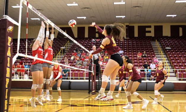 Lady Eagles host Groesbeck Goats