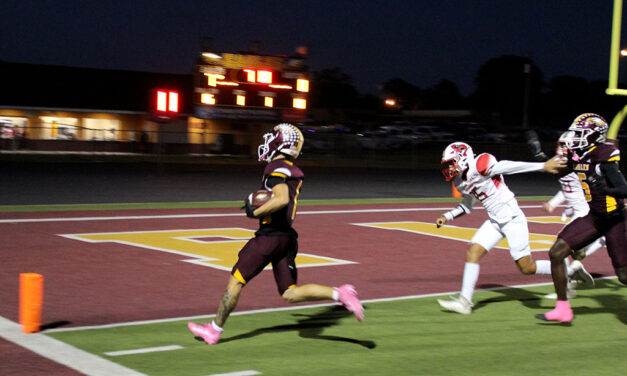 Eagles Shut Out Red Devils 52-0, Travel to Diboll on Friday