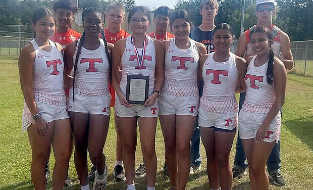 Teague Cross Country Teams Advance to Regionals