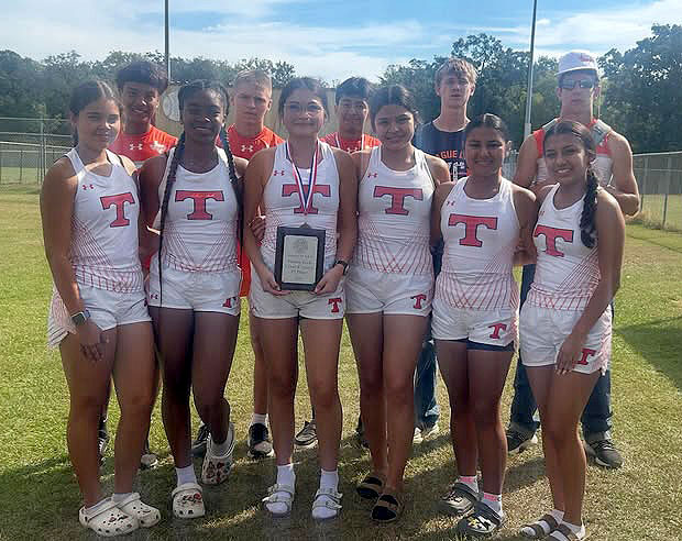 Teague Cross Country Teams Advance to Regionals