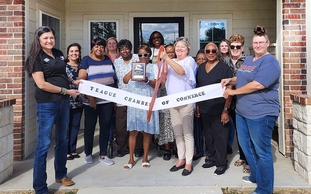 Teague Chamber Welcomes Teague Senior Apartments