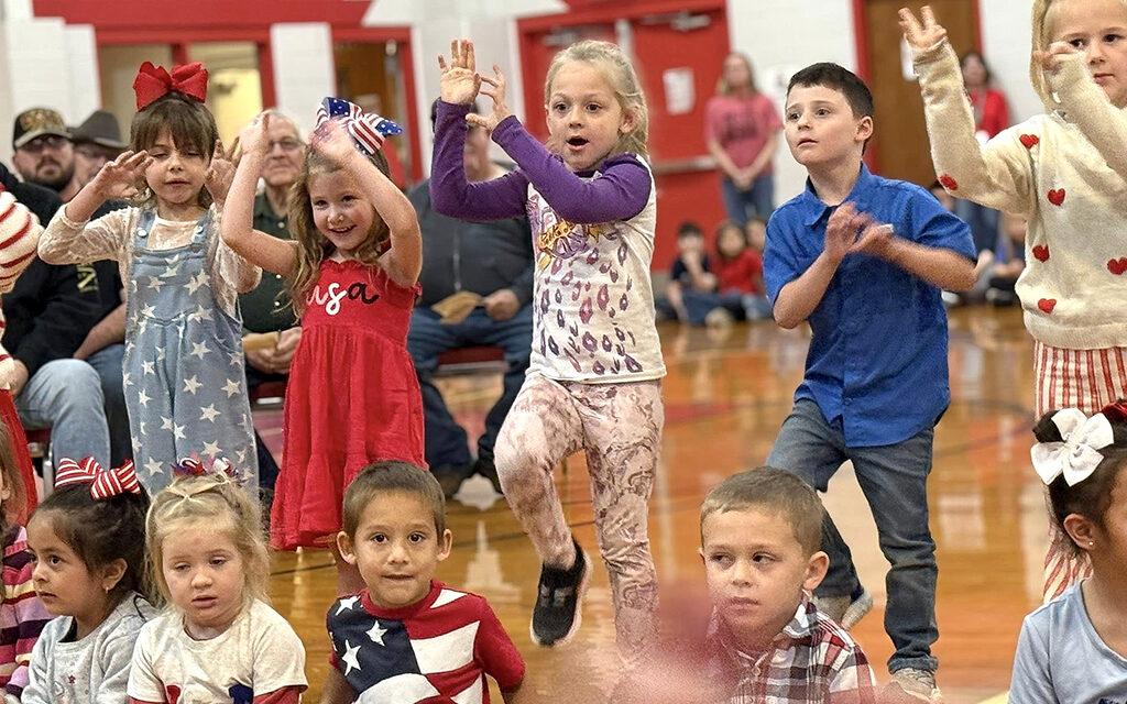 Schools Celebrate Veterans in Freestone County