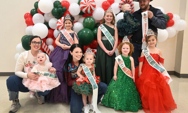 Christmas Pageant Winners Crowned