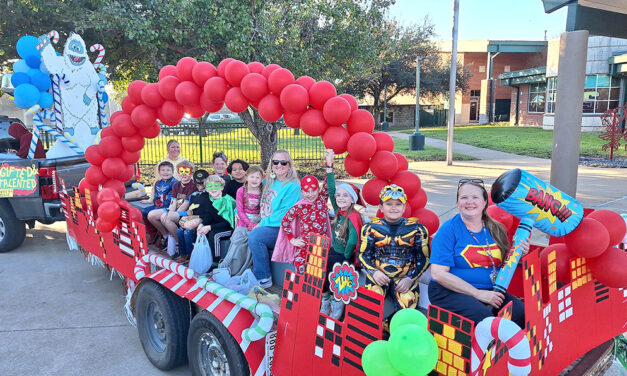 Super Heroes, Nativity Drama, and Santa Claus Descend on Courthouse Square in Fairfield