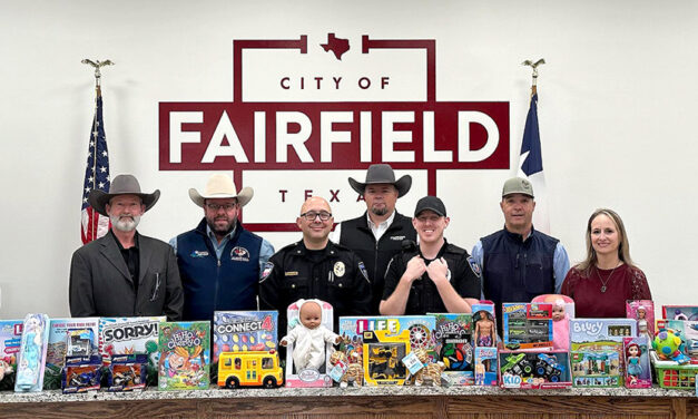 Freestone County Officials Donate to Blue Santa