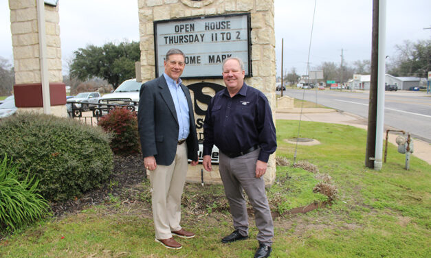 New Branch Manager Welcomed to Farmers State Bank in Fairfield