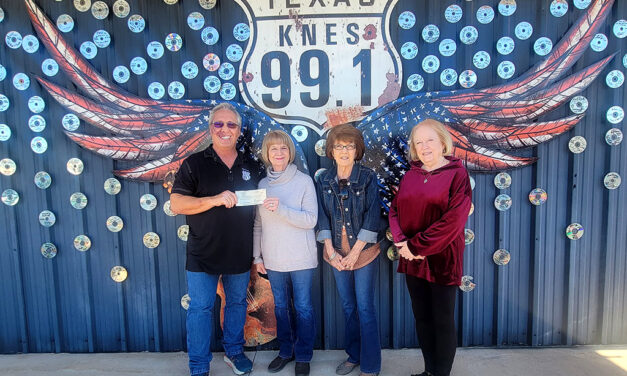KNES Texas 99.1 Donates to Cancer Support Group