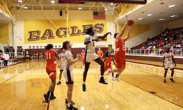 Eagles Split Week, Tighten District Race