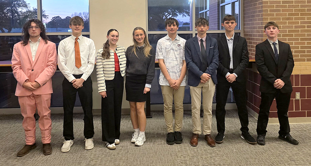 Persuasive Students Place in CX and LD Debate Competition