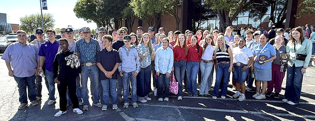 Teague FFA Places at District & Advances to State