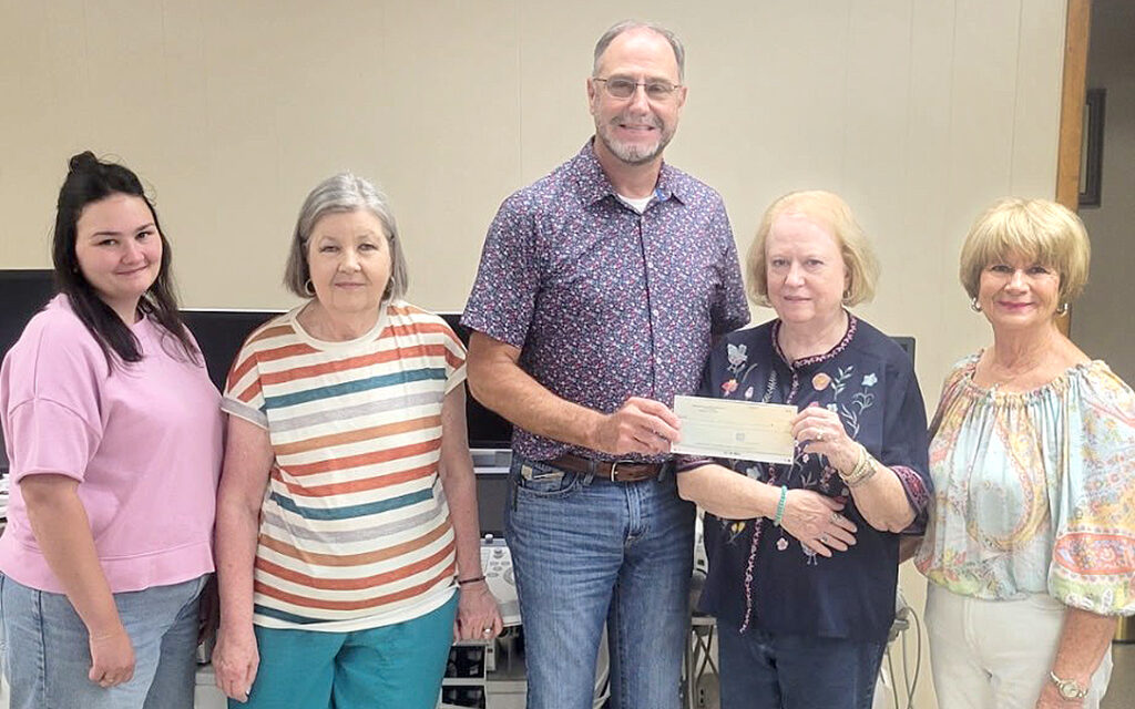 Cancer Support Group Receives Donation for Fall Style Show